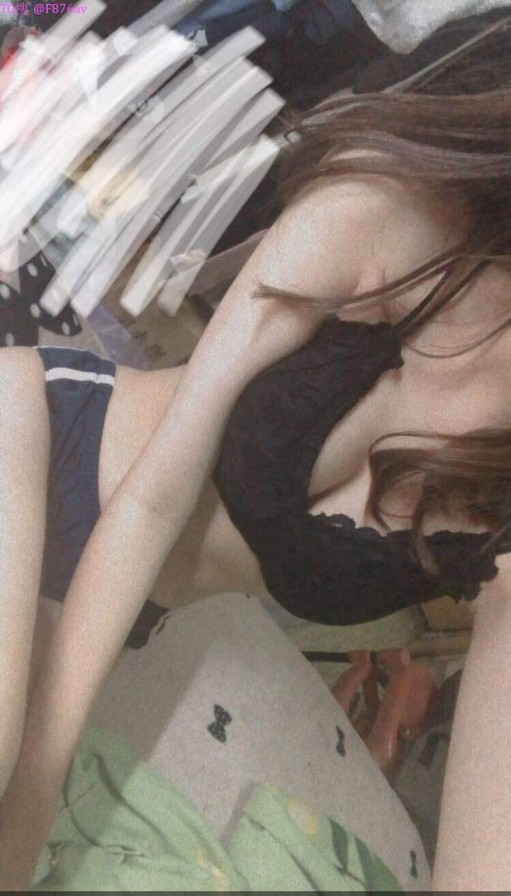 Anh sinh viên trẻ và nổi lòng bà xã xa chồng